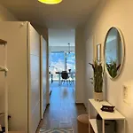 아파트 Amelie